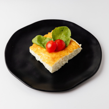 Омлет с черри и шпинатом, 100г