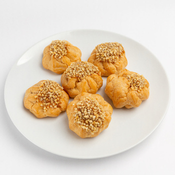 Пирожное Профитроли с вареной сгущенкой 180г Дом Еды