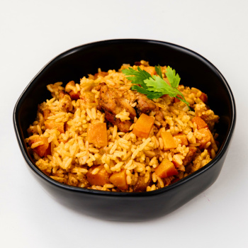 Плов с курицей, 100г